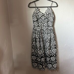 Elliatt Floral Paradise midi dress